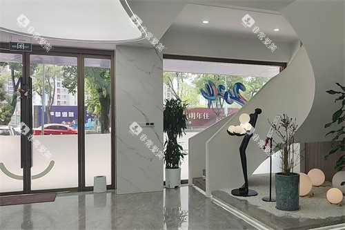 宁波兴华口腔医院大厅楼梯 宁波兴华口腔医院大厅楼梯