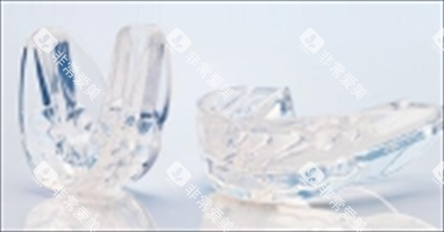 儿童早期矫正罗慕矫正器图 儿童早期矫正罗慕矫正器图