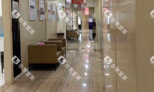 无锡美奥口腔走廊图