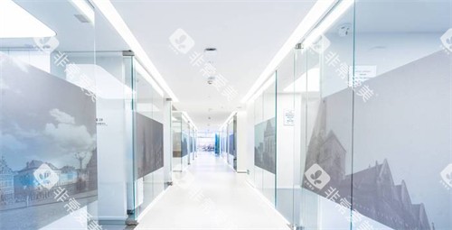 成都布莱梅口腔过道