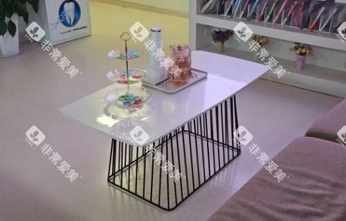 西安小白兔口腔等候区小零食示意图
