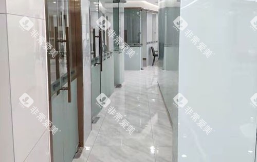 十堰华玉口腔走廊环境图