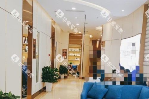 成都新桥口腔候诊区环境图