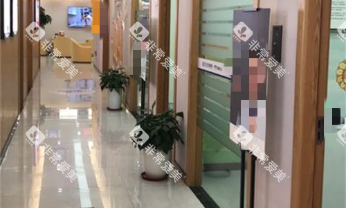 无锡佳士洁口腔走廊图