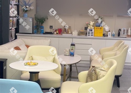 北京顺德口腔大厅等待区 北京顺德口腔大厅等待区