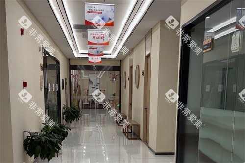 宁波牙博士口腔走廊环境