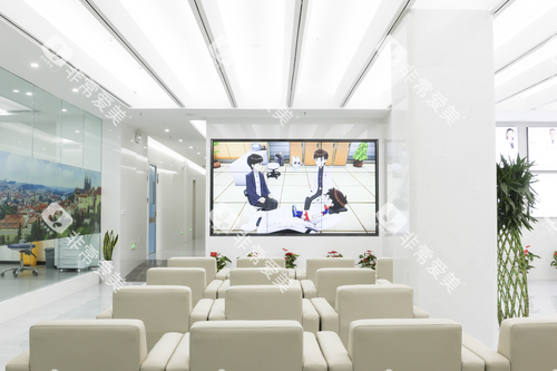 西昌德立口腔候诊区