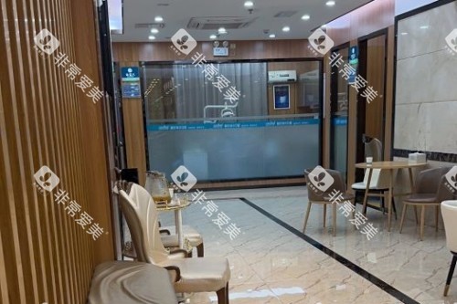 深圳格伦菲尔口腔内部诊疗区环境