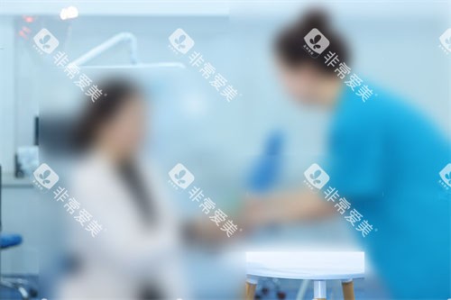 运城运中口腔医院前台接待