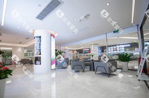 广州广大口腔大厅休息区 广州广大口腔大厅休息区