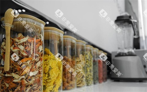 杭州中瑞联合口腔茶水区 杭州中瑞联合口腔茶水区