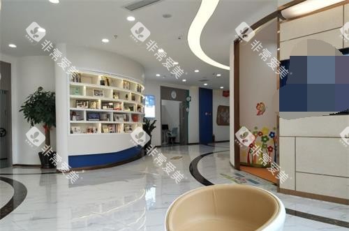 福州维乐口腔大厅图片
