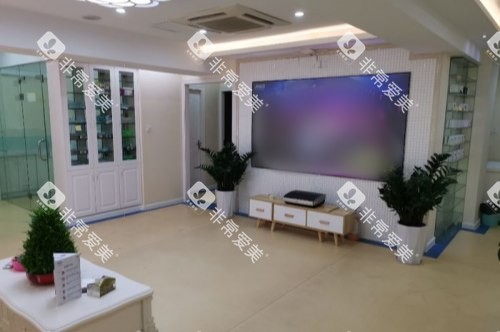 江苏常州南州口腔门诊部大厅