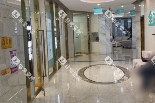 青岛可恩口腔(福州北路分院)走廊