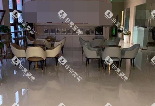 北京科尔口腔医院大厅环境