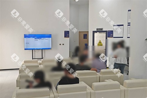 乌鲁木齐双宝口腔休息区