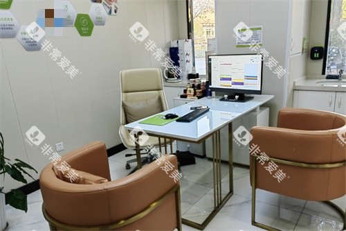 昆山爱牙口腔门诊部商谈室 昆山爱牙口腔门诊部商谈室