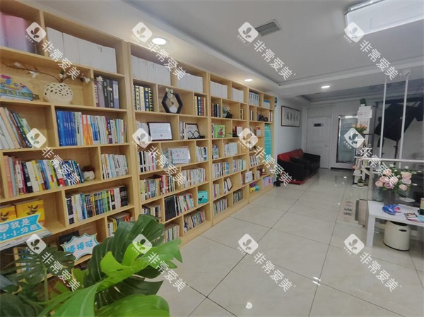 秦皇岛瑞格口腔就一角