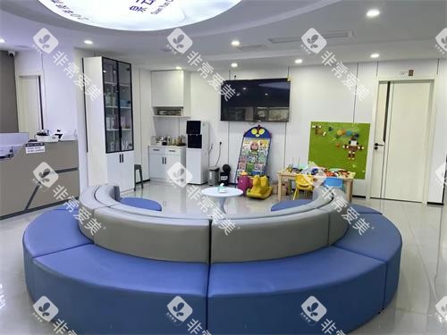 青岛泉云口腔王台2店休息区环境 青岛泉云口腔王台2店休息区环境