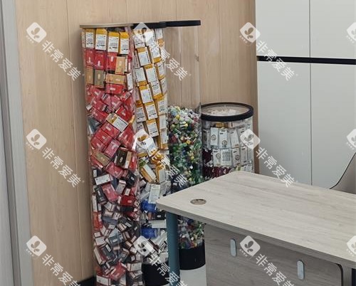 曲靖舒尔口腔大厅环境一角