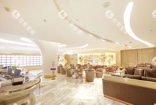 重庆华美口腔大厅休息区 重庆华美口腔大厅休息区