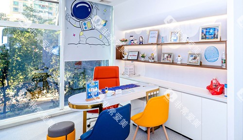 广州德伦口腔面诊室