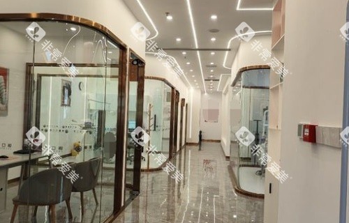 海口爱雅仕口腔走廊