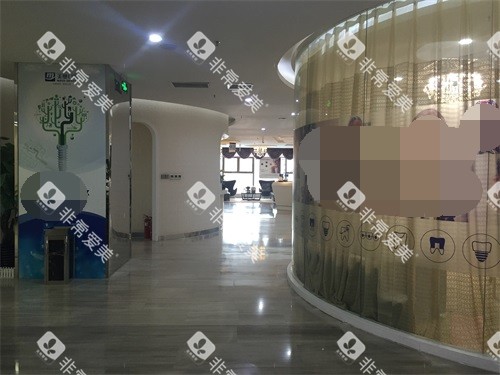新疆乌鲁木齐美奥口腔天山区光明路旗舰店内部环境