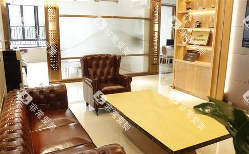 珠海暨博口腔等候区环境