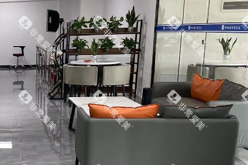 江门恩平雅力健口腔候诊区