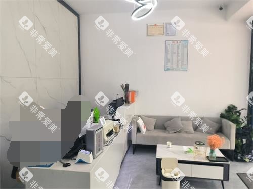 宁洱凌睿口腔沙发休息区