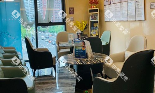 北京劲松口腔（国际部）等待区环境