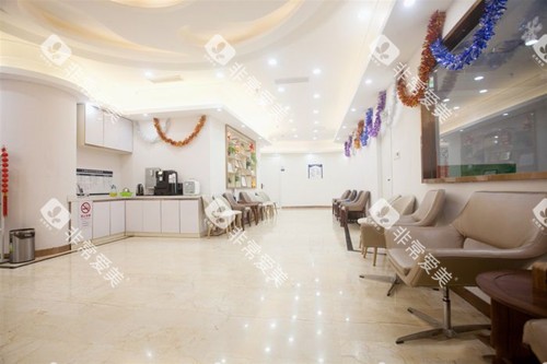 上海松丰齿科大厅环境示意图