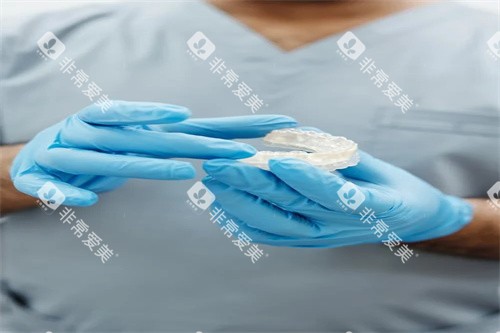 牙齿模型示意宣传