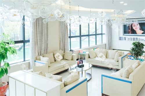 扬州贝恩口腔休息区域