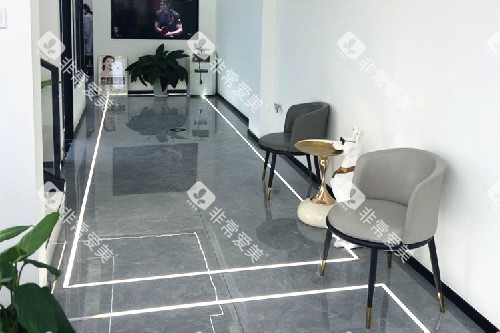 西安美芽口腔(曲江金辉店)候诊区