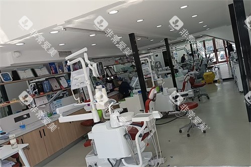 天津蓝松鼠口腔门诊部诊疗区