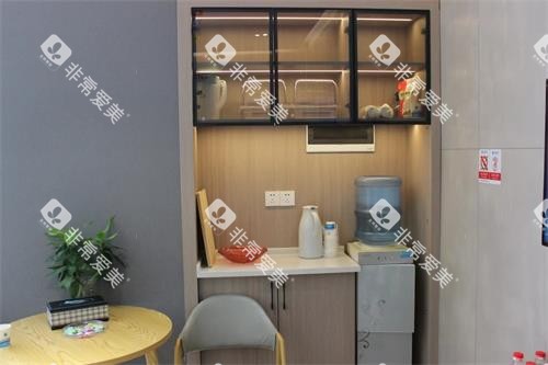 云南曲靖众康口腔茶水室示意图