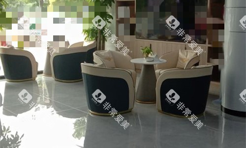 天津金正口腔休息区