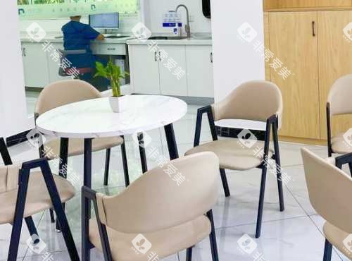 西双版纳竹子口腔医院等候区