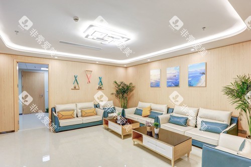 常州美奥口腔等候区图