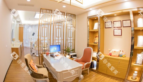 广州德伦口腔商谈室