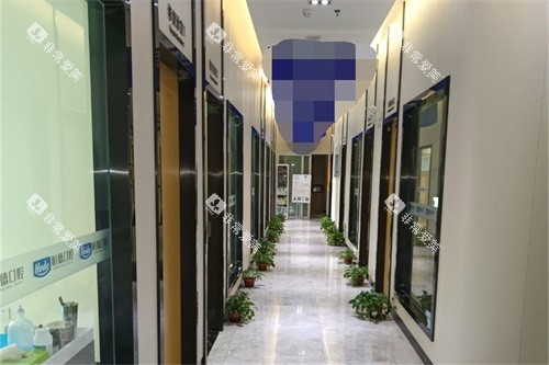 衡阳恒德口腔(太阳广场店)走廊 衡阳恒德口腔(太阳广场店)走廊