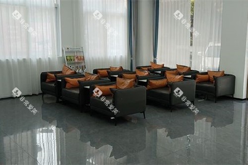 玉溪牙博仕口腔候诊区