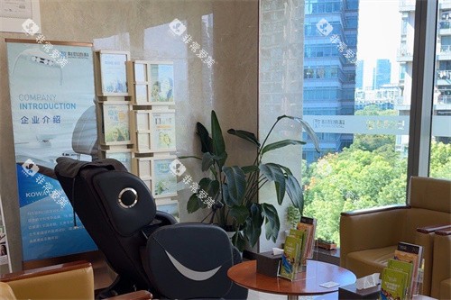 杭州科瓦齿科万象城旗舰店大厅休息区