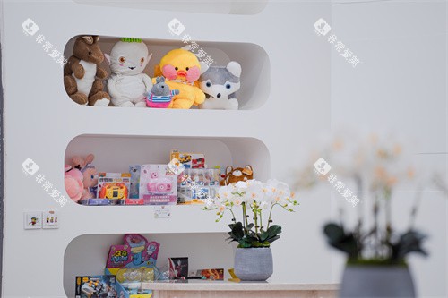 杭州科瓦齿科万象城旗舰店环境