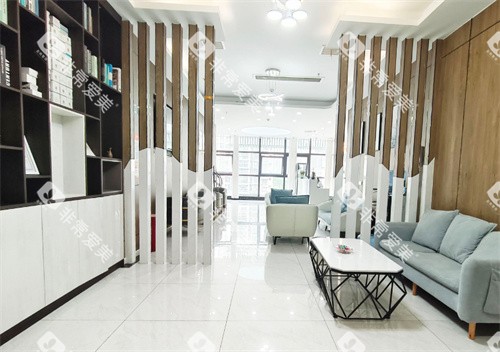 南充齿语口腔大厅