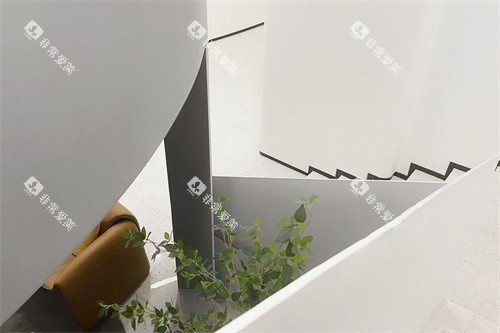 杭州贝佳齿科楼梯间