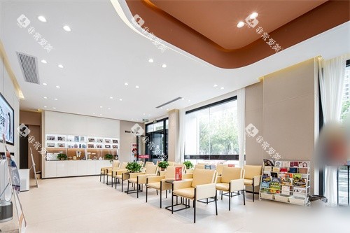 镇江维乐口腔大厅休息区