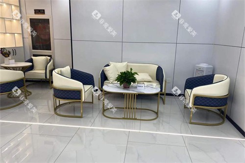 天津瑞珒口腔振华店休息区